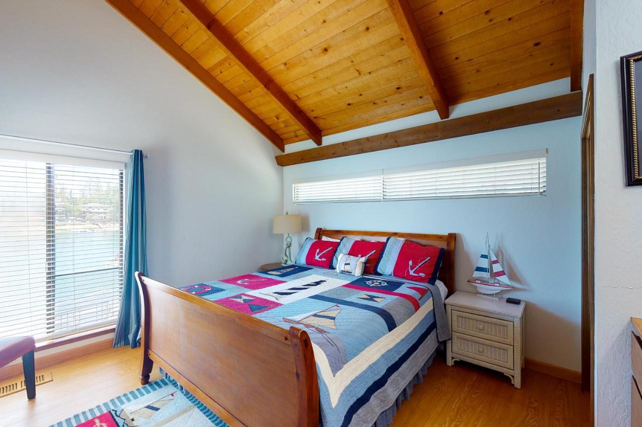 Peters Lakefront Holiday home